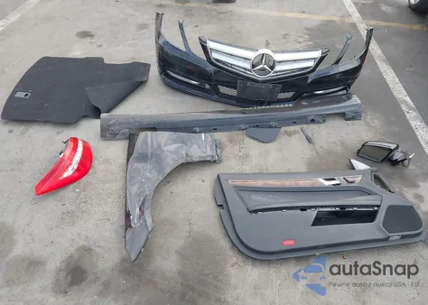 2013 Mercedes-Benz E 350 z USA, uszkodzony, nr VIN WDDKJ5KB5DF200043